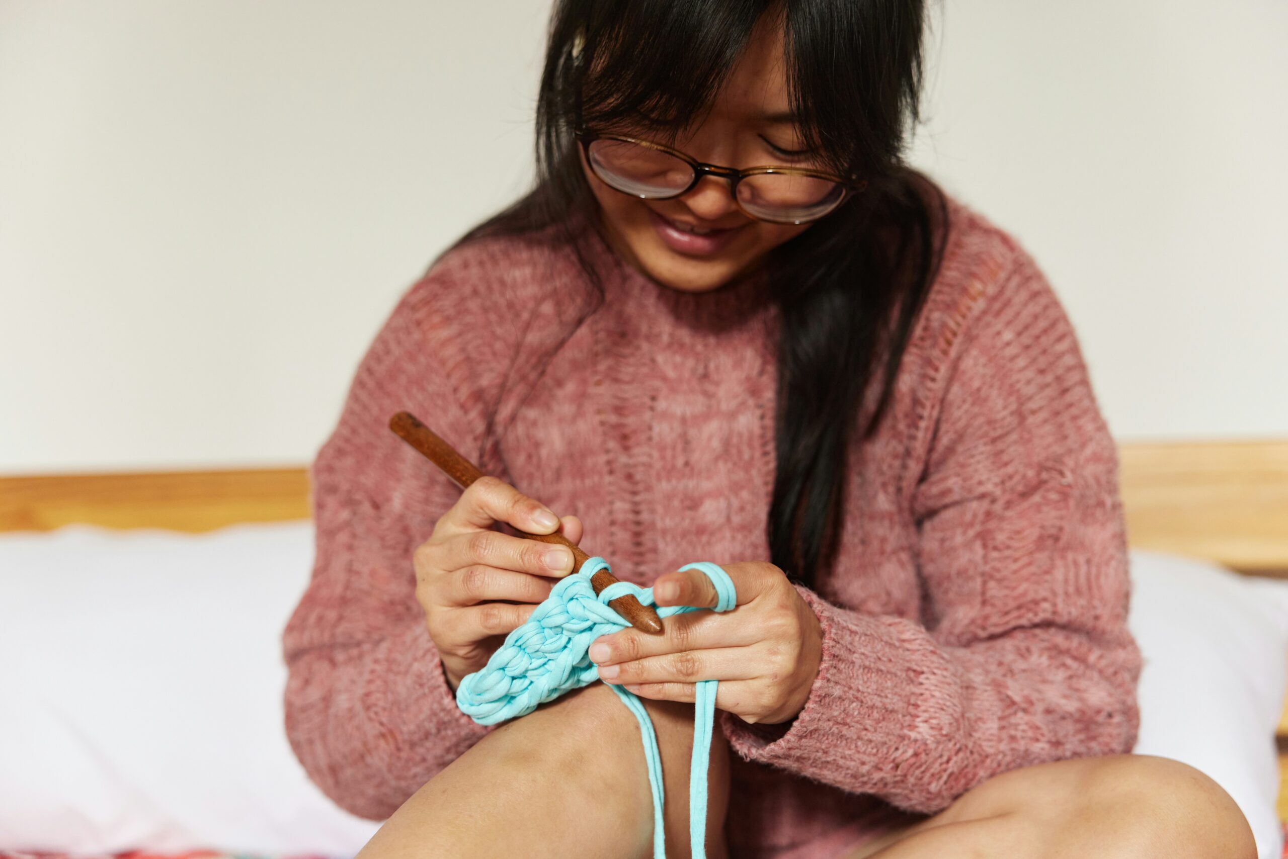a featured image for a blog post that talks about screen-free hobbies