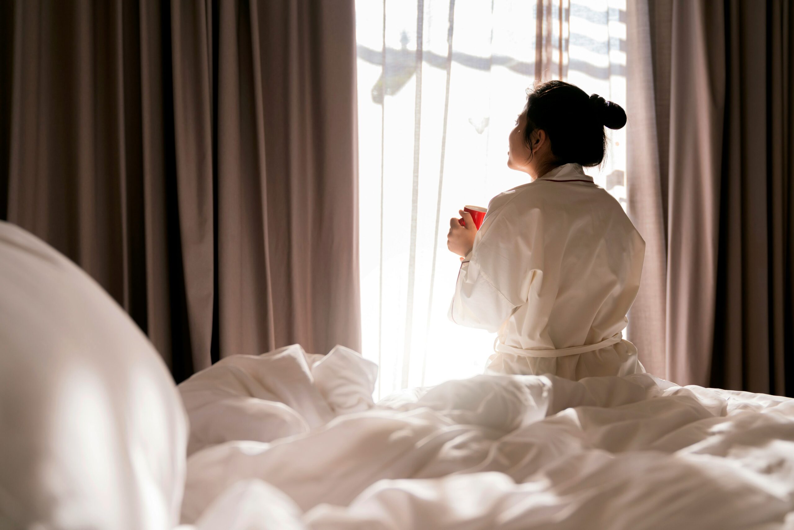 a featured image for a blog post about how to become a 5am girly